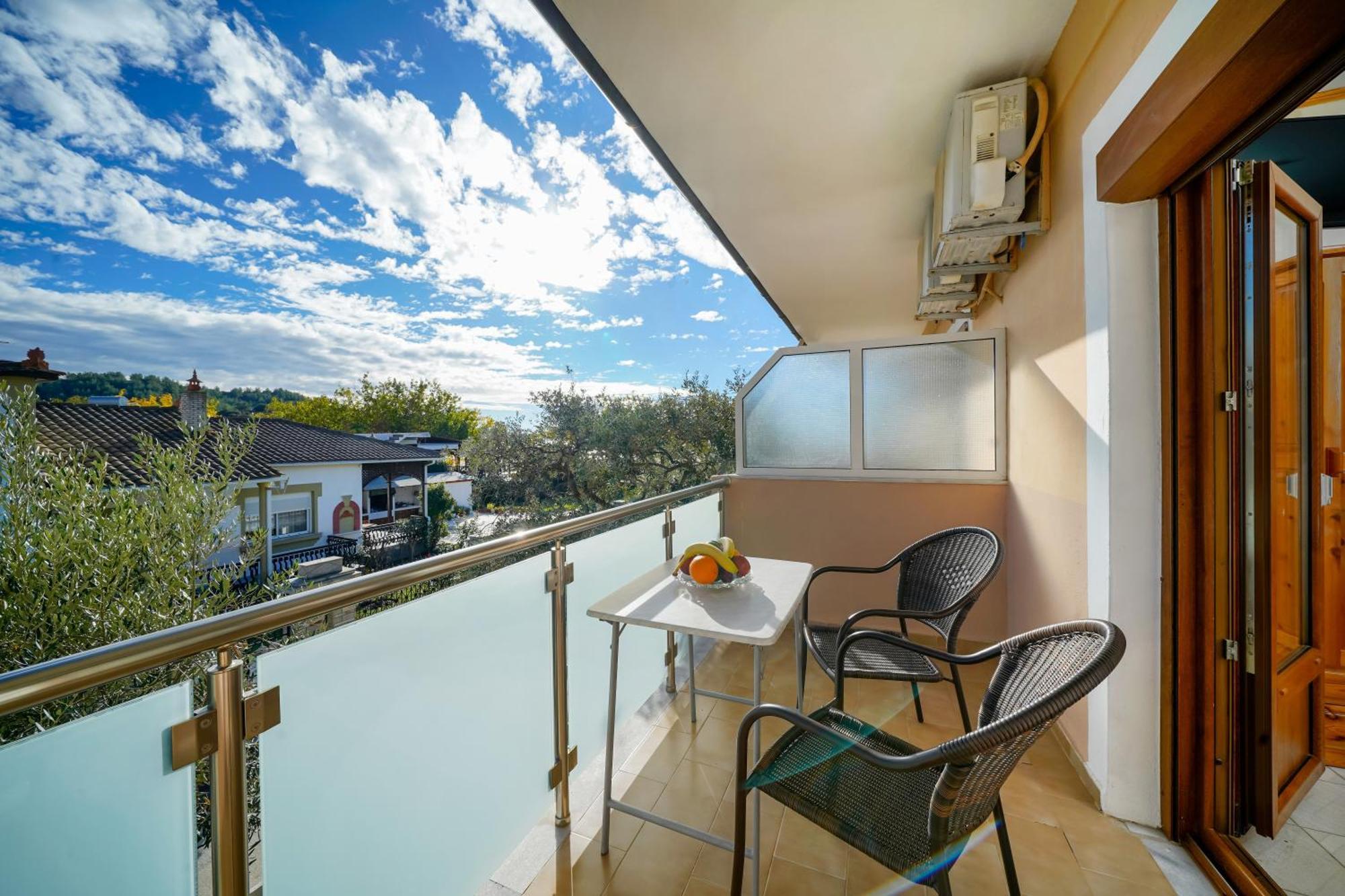 بوتوس Opalium Beach Front Suites المظهر الخارجي الصورة