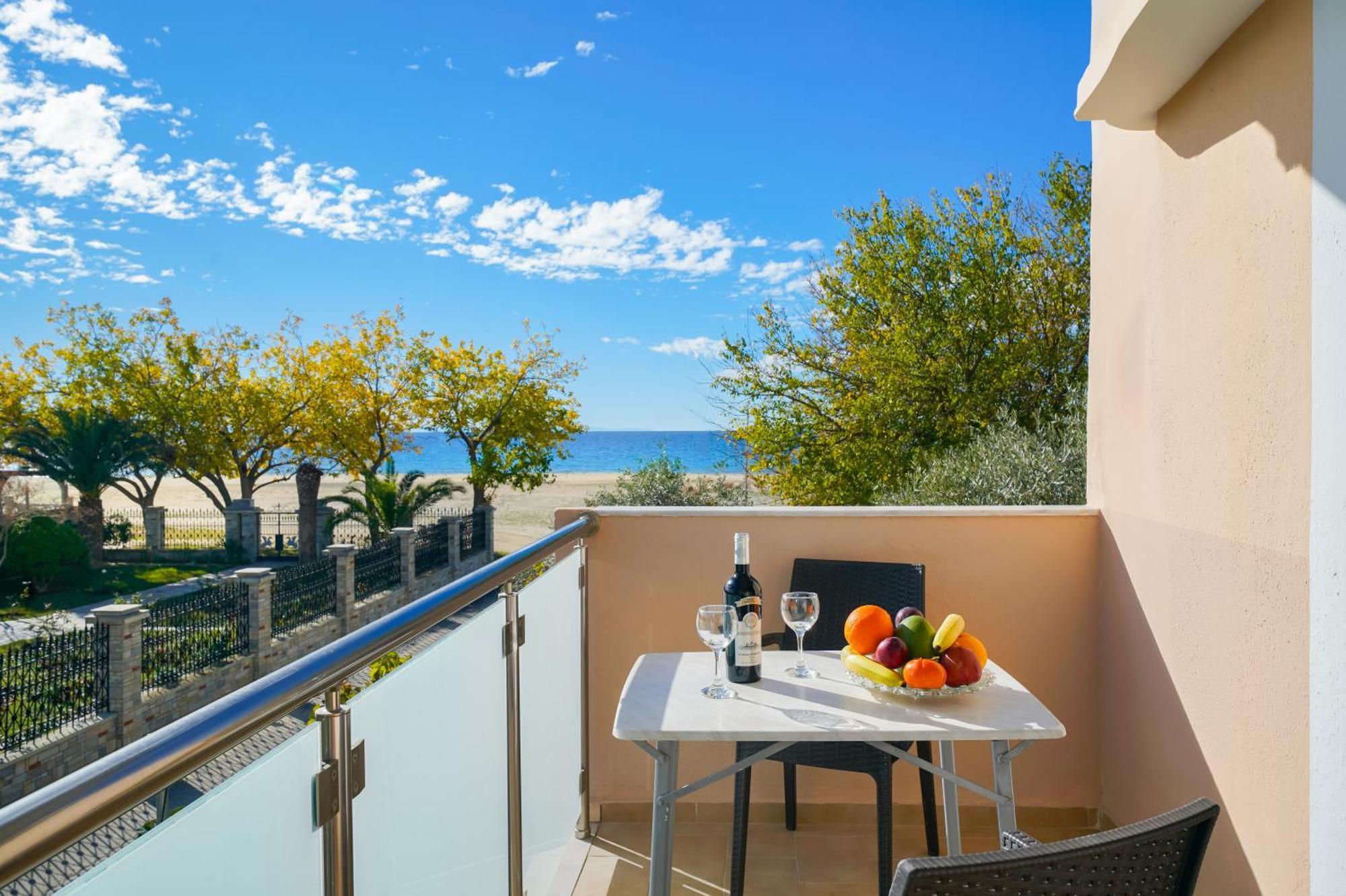 بوتوس Opalium Beach Front Suites المظهر الخارجي الصورة