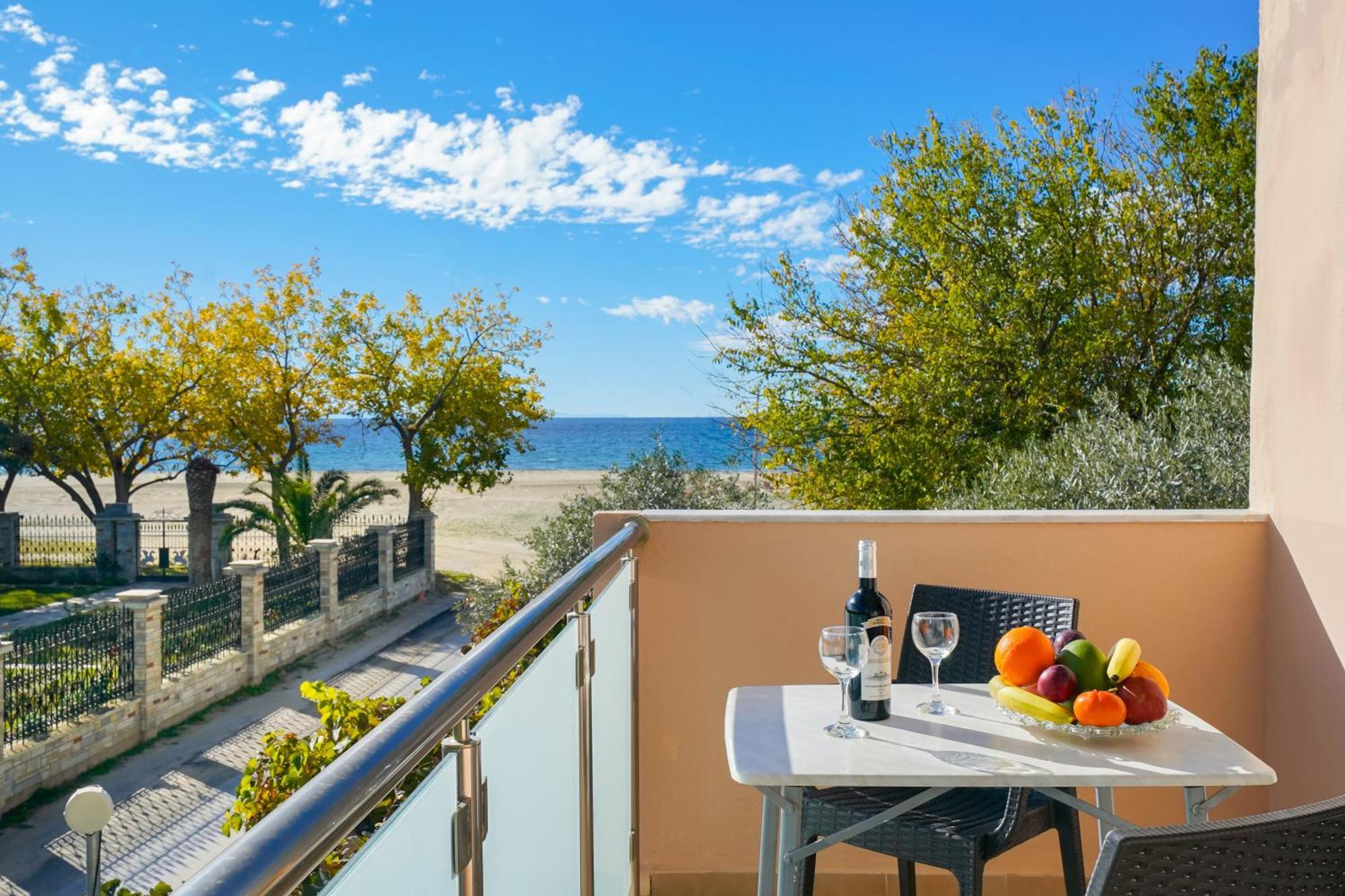 بوتوس Opalium Beach Front Suites المظهر الخارجي الصورة
