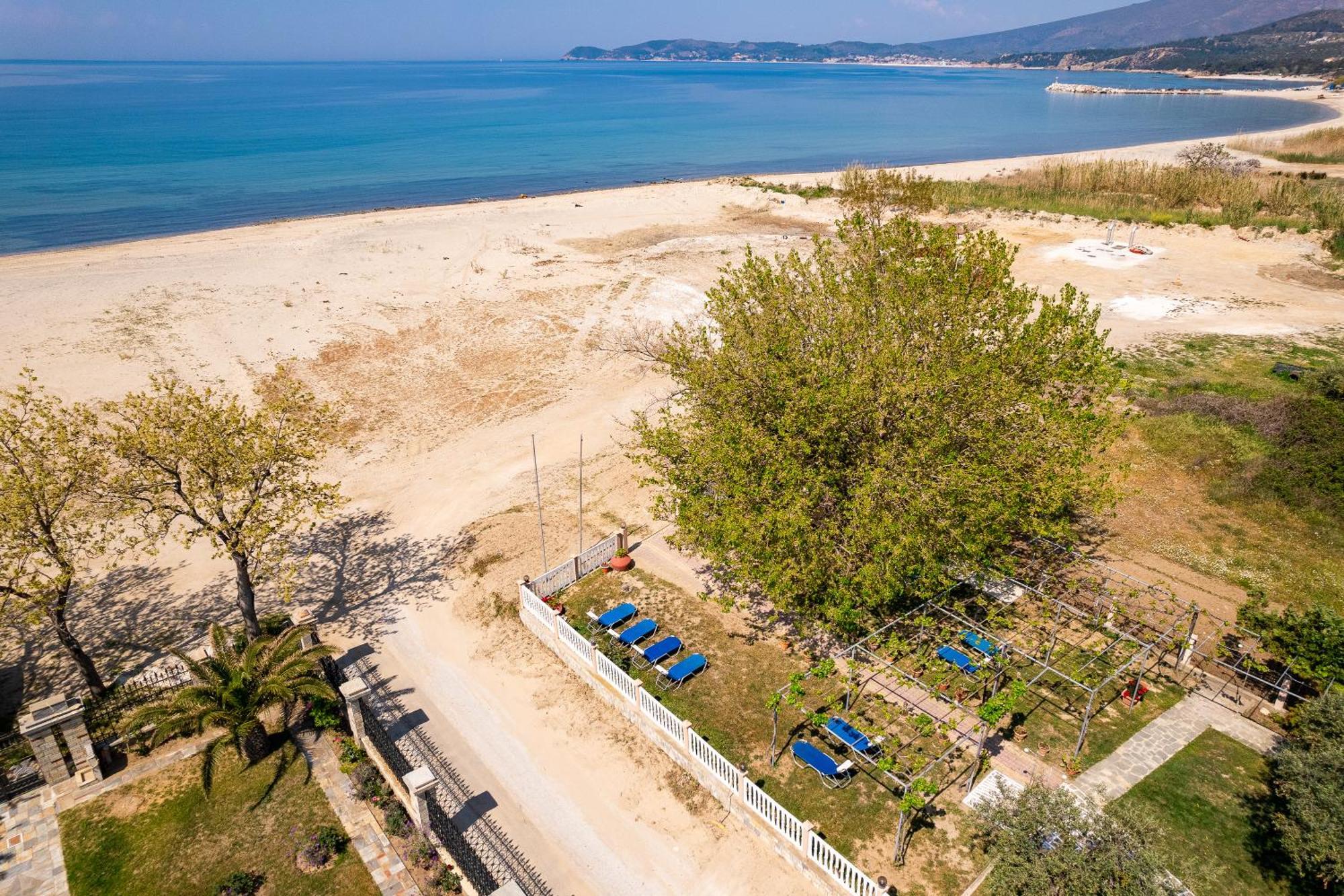 بوتوس Opalium Beach Front Suites المظهر الخارجي الصورة
