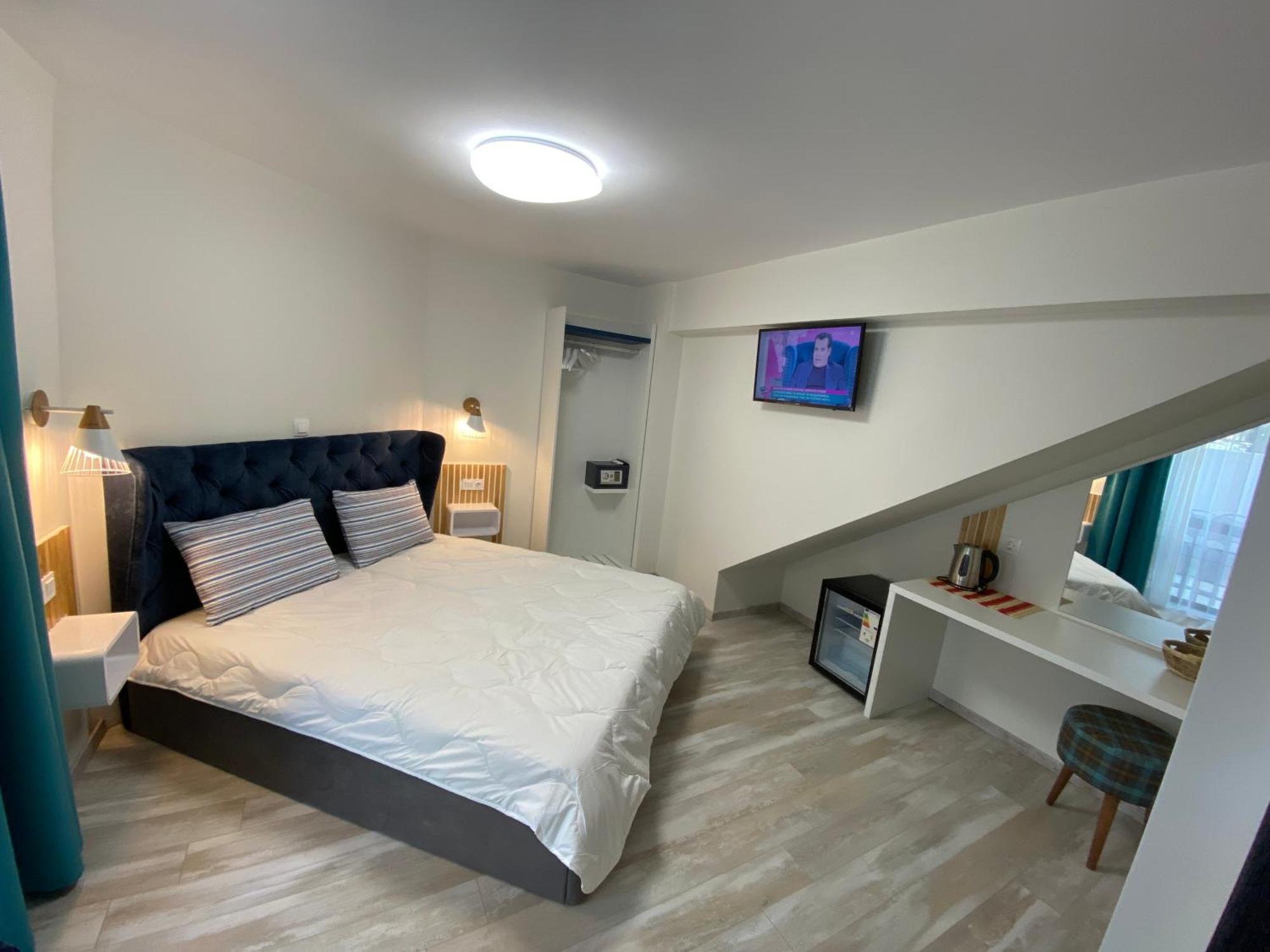 بوتوس Opalium Beach Front Suites المظهر الخارجي الصورة