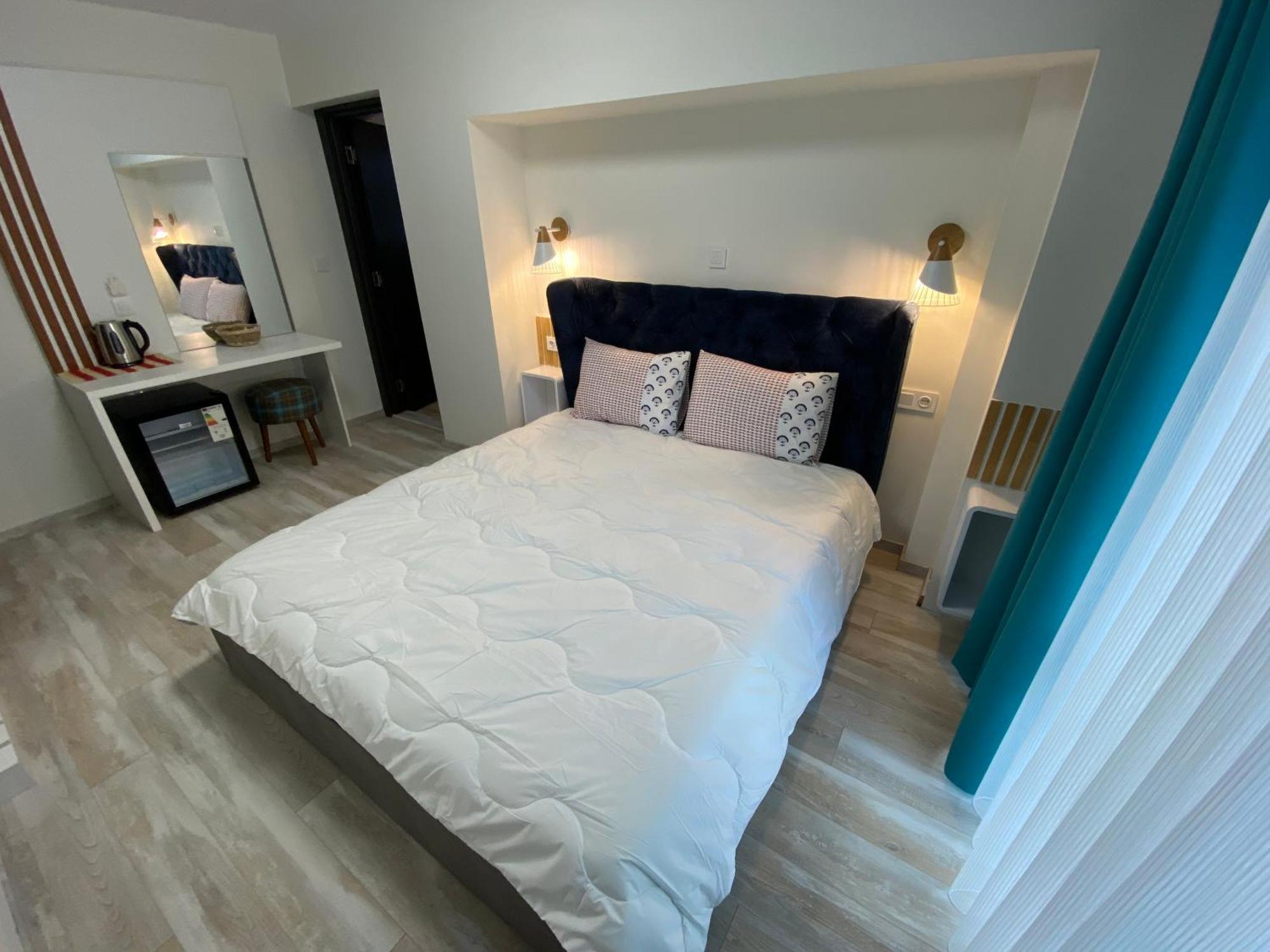 بوتوس Opalium Beach Front Suites المظهر الخارجي الصورة