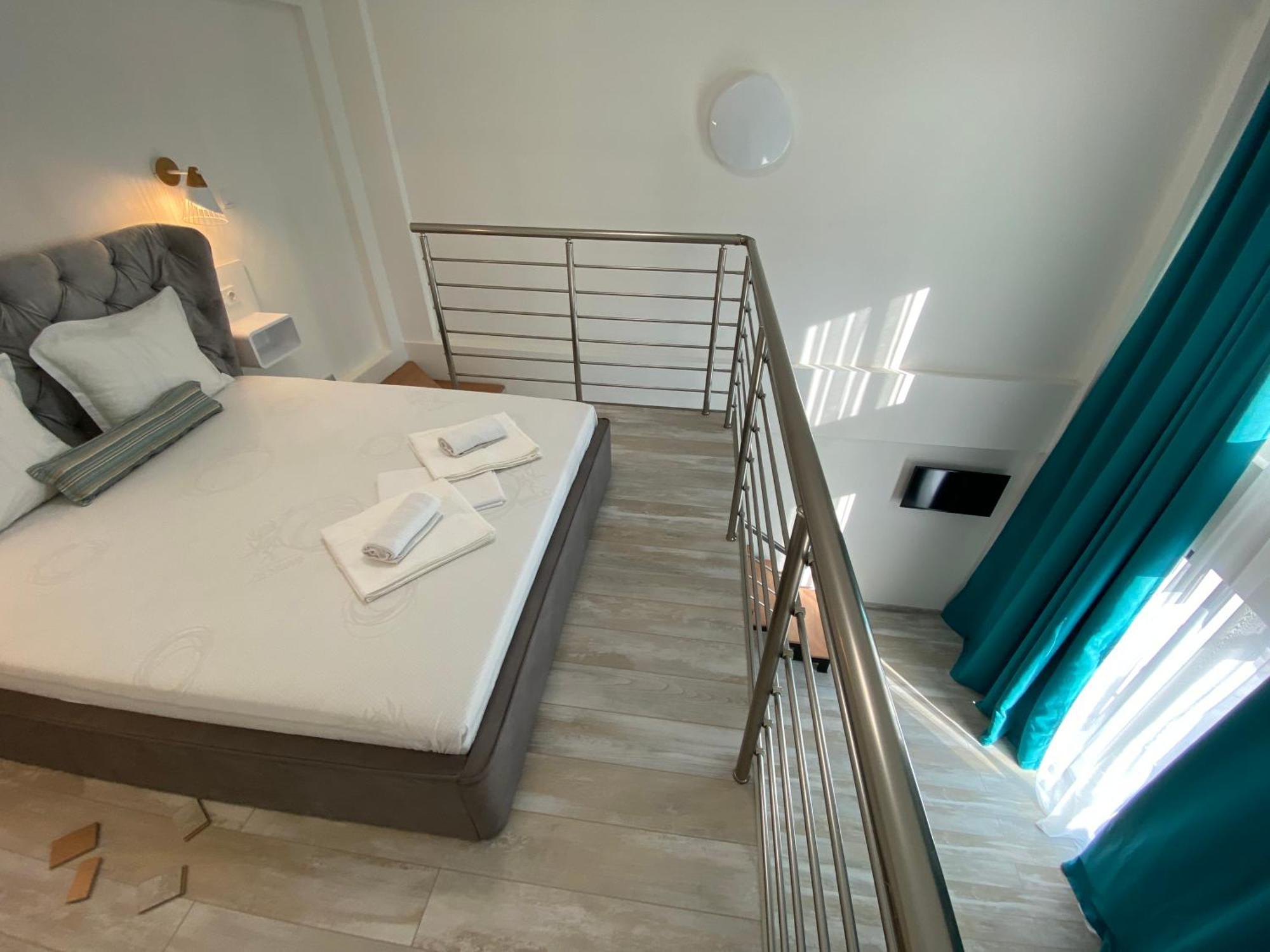 بوتوس Opalium Beach Front Suites المظهر الخارجي الصورة