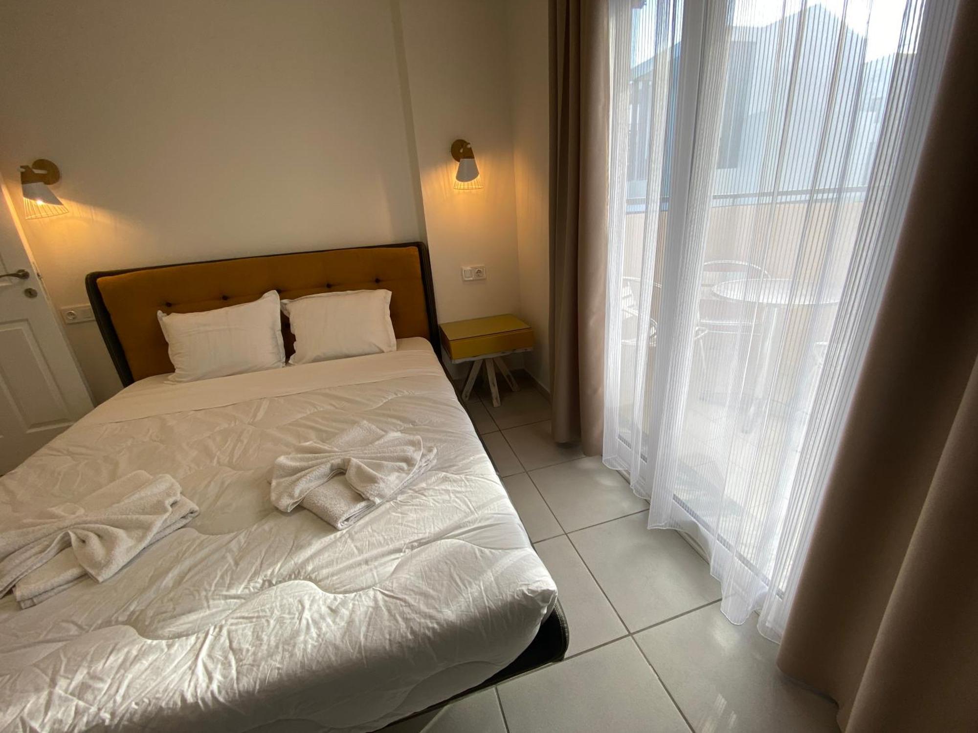 بوتوس Opalium Beach Front Suites المظهر الخارجي الصورة