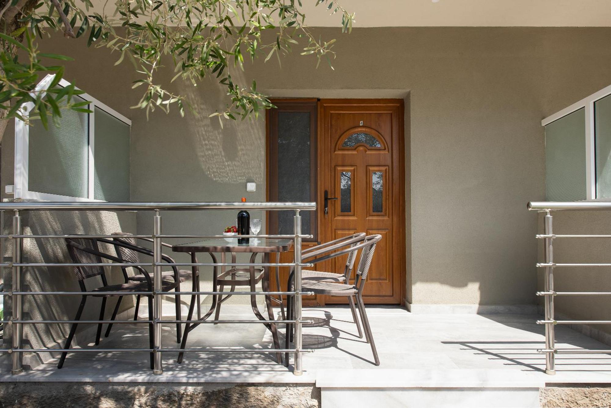 بوتوس Opalium Beach Front Suites المظهر الخارجي الصورة